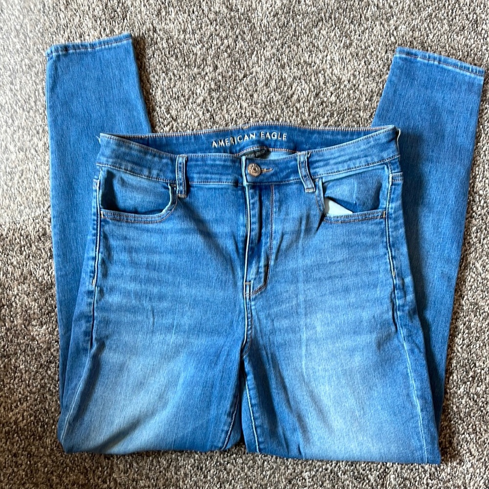 skinny jeans with no rips
